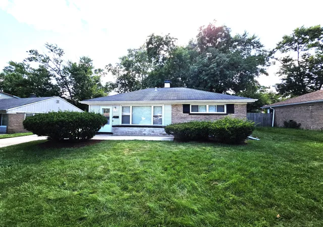 Single family home for sale at 277 Minocqua St, Park Forest, IL 60466 | MLS# 12796824