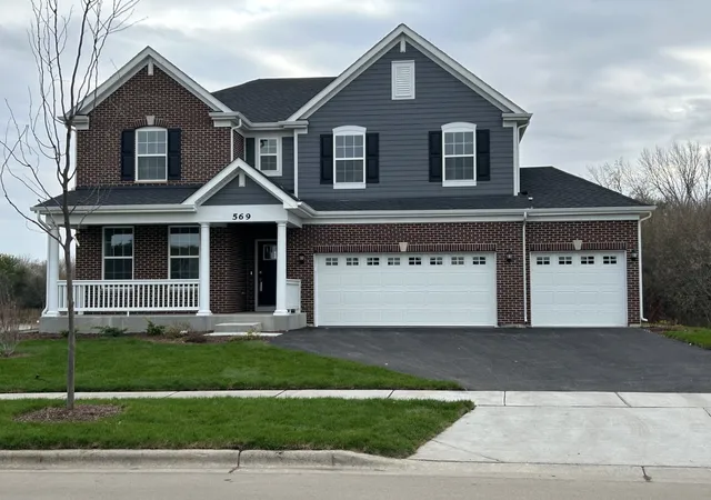 Single family home for sale at 569 Lismore Cir, Elgin, IL 60124 | MLS# 12796846