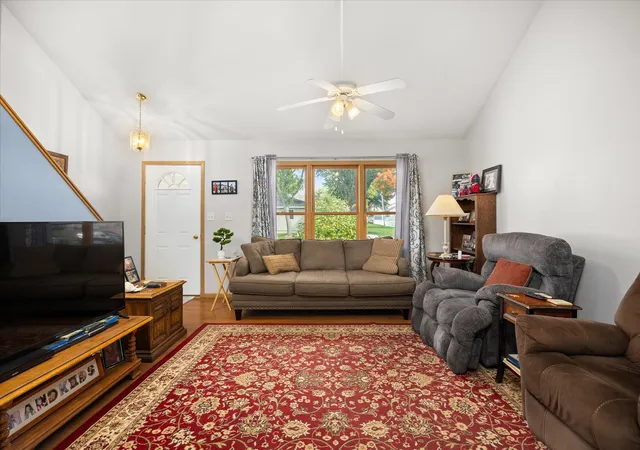 Photo 4 of House for sale at 803 Ashbury Way, Ottawa, IL 61350 | MLS# 12796854 | Listing updated on 2026-10-30