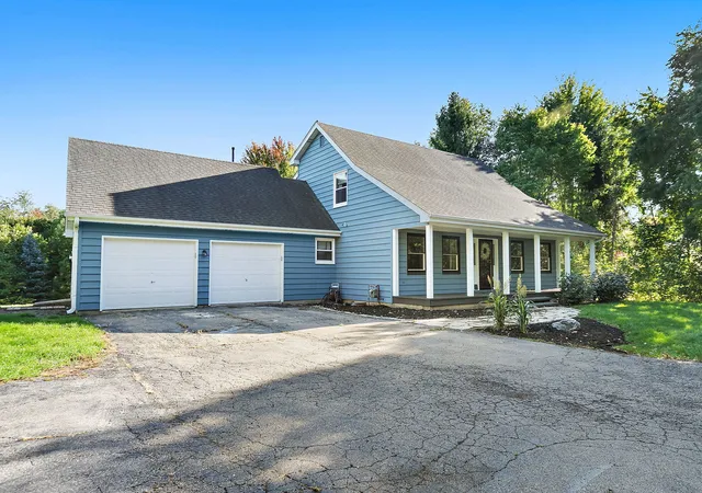 Photo 1 of Single family home for sale at 39w255 Fabyan Pkwy, Geneva, IL 60134 | MLS# 12796897 | Listing updated on 2026-10-29