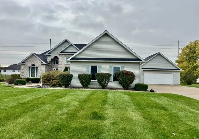 Photo 1 of Single family home for sale at 46 Oak Ridge Dr, La Salle, IL 61301 | MLS# 12796912 | Listing updated on 2026-10-29