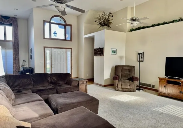 Photo 3 of Single family home for sale at 46 Oak Ridge Dr, La Salle, IL 61301 | MLS# 12796912 | Listing updated on 2026-10-29