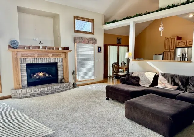 Photo 4 of Single family home for sale at 46 Oak Ridge Dr, La Salle, IL 61301 | MLS# 12796912 | Listing updated on 2026-10-29