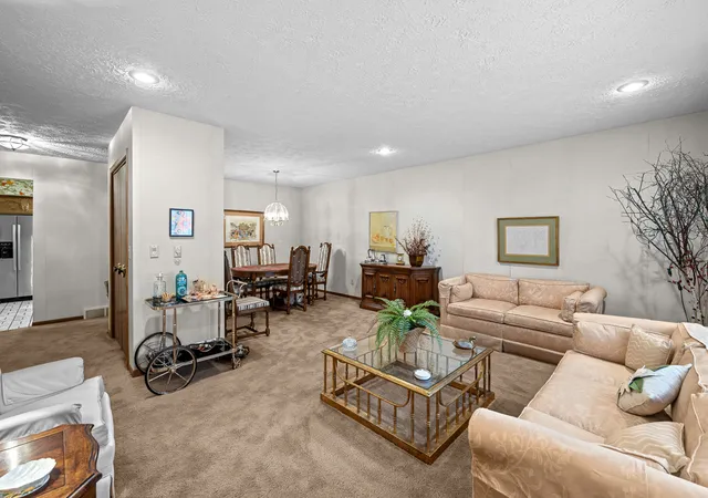 Photo 4 of Condo for sale at 3726 53rd Street #1, Moline, IL 61265 | MLS# 12796915 | Listing updated on 2026-10-29