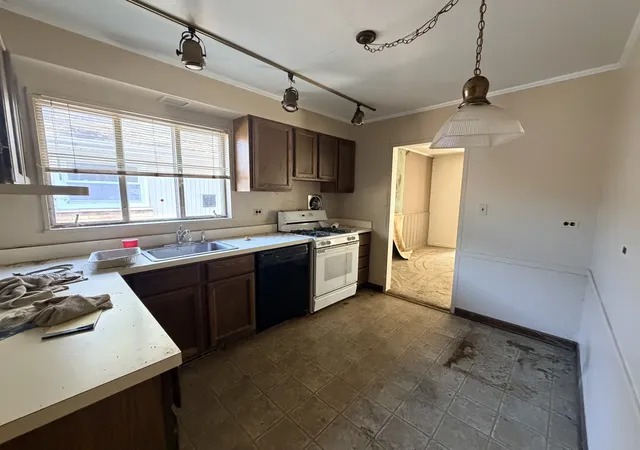 Photo 4 of Single family home for sale at 277 Rich Rd, Park Forest, IL 60466 | MLS# 12796922 | Listing updated on 2026-10-29