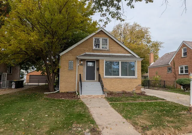 Single family home for sale at 4328 W 109th Street, Oak Lawn, IL 60453 | MLS# 12796950