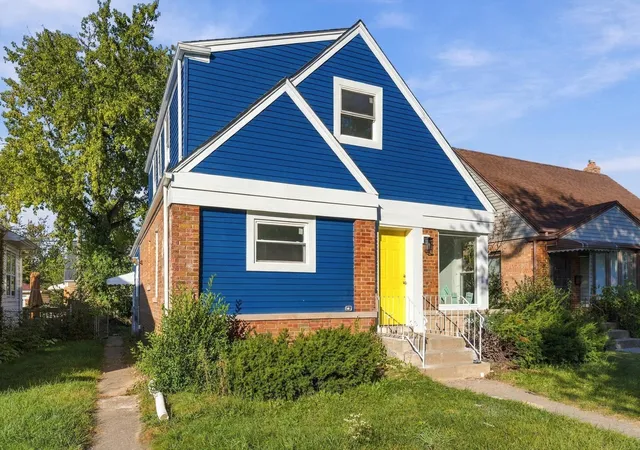 Photo 2 of Single family home for sale at 1514 State Line Rd, Calumet City, IL 60409 | MLS# 12796951 | Listing updated on 2026-10-29