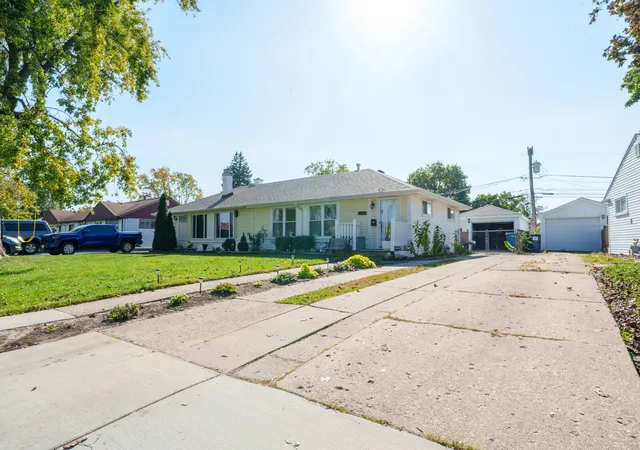 Photo 1 of Single family home for sale at 4563 W 88th Street, Hometown, IL 60456 | MLS# 12797015 | Listing updated on 2026-10-29