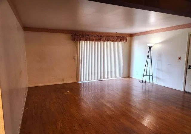Photo 1 of Condo for sale at 971 Golf Crse Rd #4, Crystal Lake, IL 60014 | MLS# 12797018 | Listing updated on 2026-10-29