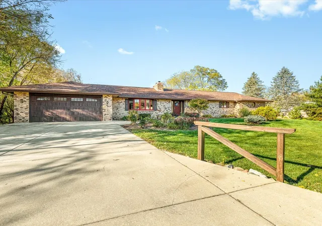 Photo 1 of Single family home for sale at 690 Valley Frg Trl, Rockton, IL 61072 | MLS# 12797023 | Listing updated on 2026-10-30