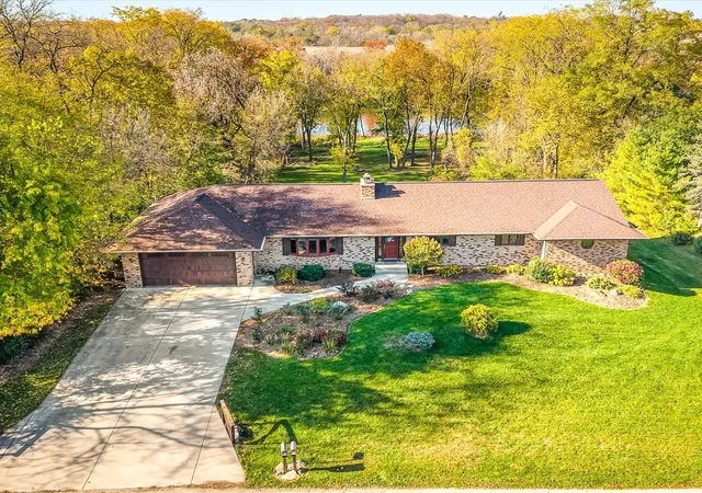 Photo 1 of Single family home for sale at 690 Valley Frg Trl, Rockton, IL 61072 | MLS# 12797023 | Listing updated on 2026-10-30