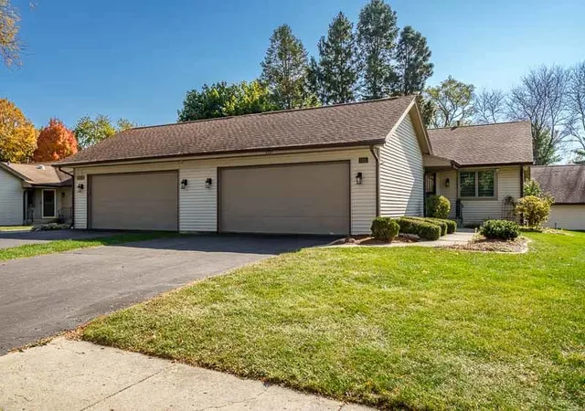 Photo 1 of Condo for sale at 5721 Elaine Dr #B, Rockford, IL 61108 | MLS# 12797039 | Listing updated on 2026-10-29