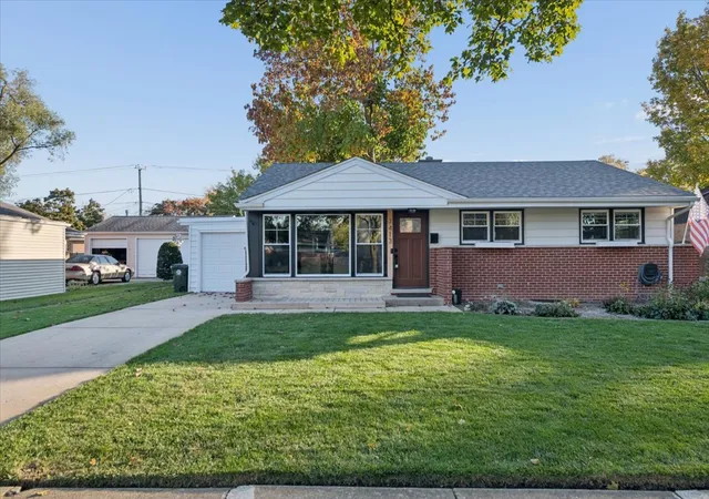 Photo 1 of Single family home for sale at 7413 Lyons St, Morton Grove, IL 60053 | MLS# 12797047 | Listing updated on 2026-10-29