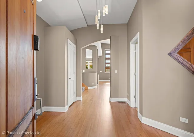Photo 4 of Single family home for sale at 1888 Sawgrass St, Vernon Hills, IL 60061 | MLS# 12797097 | Listing updated on 2026-10-29