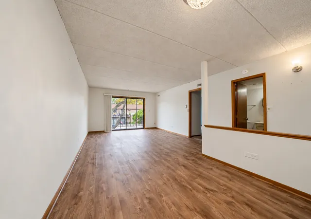 Listing Photo 1 - Condo for sale in building located at 6221 N Niagara Ave, Chicago, IL 60631 - Unit #408