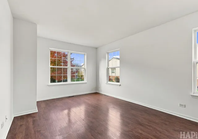 Photo 4 of Townhouse for sale at 475 Holiday Ln, Hainesville, IL 60073 | MLS# 12797224 | Listing updated on 2026-10-30