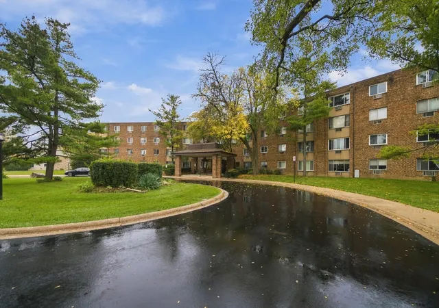 Photo 1 of Condo for sale at 1500 Robin Cir #213, Hoffman Estates, IL 60169 | MLS# 12797261 | Listing updated on 2026-10-30