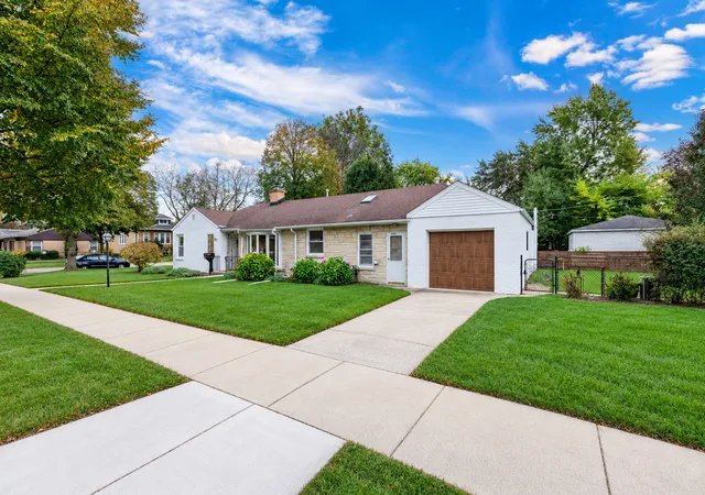 Photo 1 of Single family home for sale at 4305 Keeney St, Skokie, IL 60076 | MLS# 12797269 | Listing updated on 2026-10-30