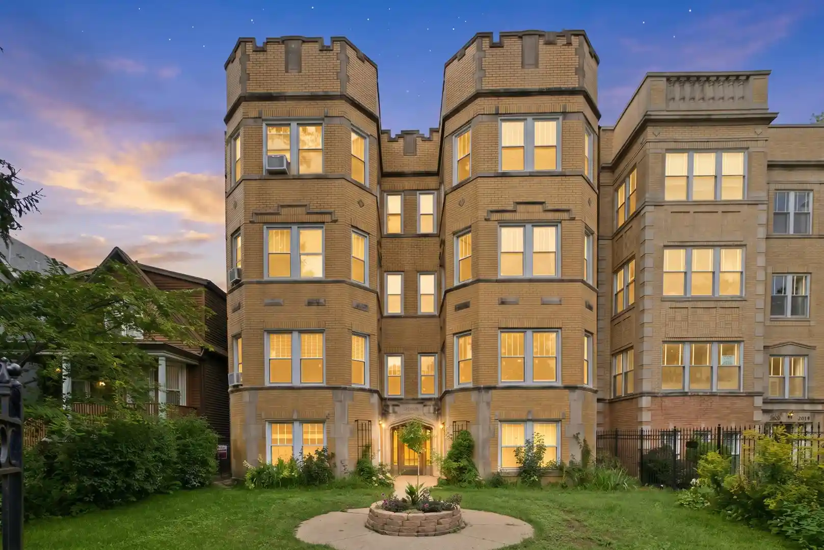 Listing Photo 1 - Condo for sale in 2640 W Logan Blvd located at 2640 W Logan Blvd, Chicago, IL 60647 - Unit #102