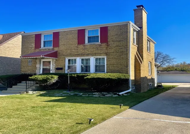 Photo 3 of Single family home for sale at 353 Bellwood Ave, Bellwood, IL 60104 | MLS# 12797390 | Listing updated on 2026-10-30