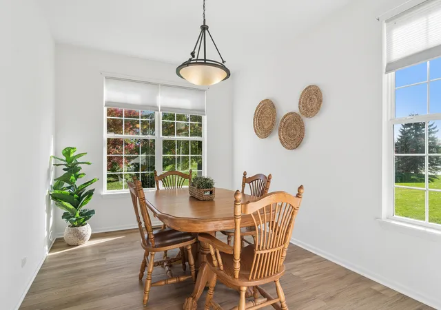 Photo 3 of Single family home for sale at 214 Thrush Cir, Lindenhurst, IL 60046 | MLS# 12797401 | Listing updated on 2026-10-30