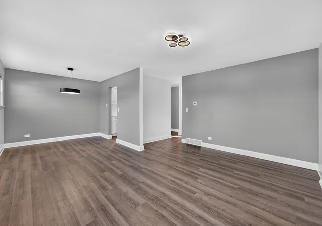 Photo 4 of Single family home for sale at 4602 1st Avenue, Lyons, IL 60534 | MLS# 12797431 | Listing updated on 2026-10-30