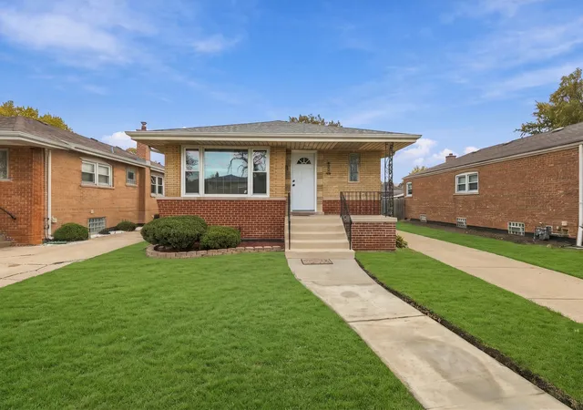 Photo 1 of Single family home for sale at 8729 S Fairfield Ave, Evergreen Park, IL 60805 | MLS# 12797434 | Listing updated on 2026-10-30
