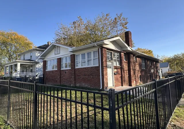 Single family home for sale at 116 Mcfall St, Benton, IL 62812 | MLS# 12797435