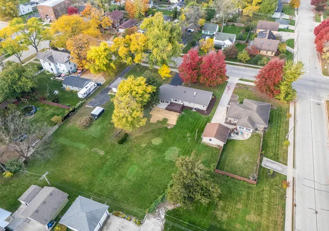 Photo 3 of Single family home for sale at 208 N Wabena Ave, Minooka, IL 60447 | MLS# 12797444 | Listing updated on 2026-10-30