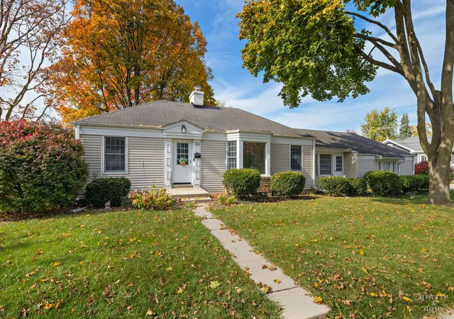 Photo 1 of Single family home for sale at 306 S Prospect St, Roselle, IL 60172 | MLS# 12797445 | Listing updated on 2026-10-29