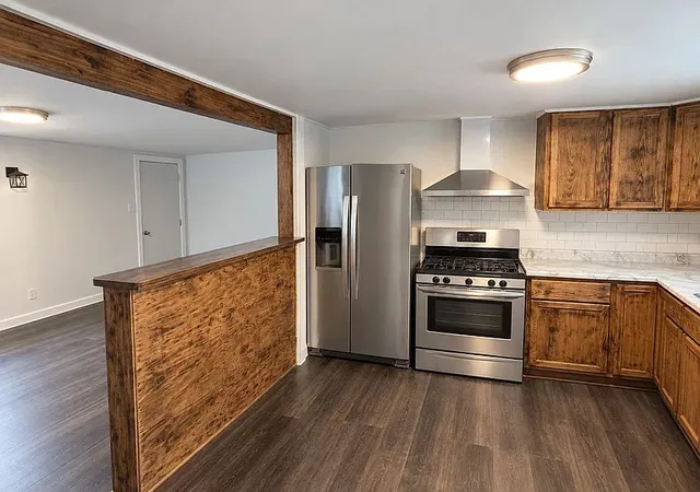 Photo 3 of Single family home for sale at 2426 Grape St, Joliet, IL 60435 | MLS# 12797452 | Listing updated on 2026-10-30