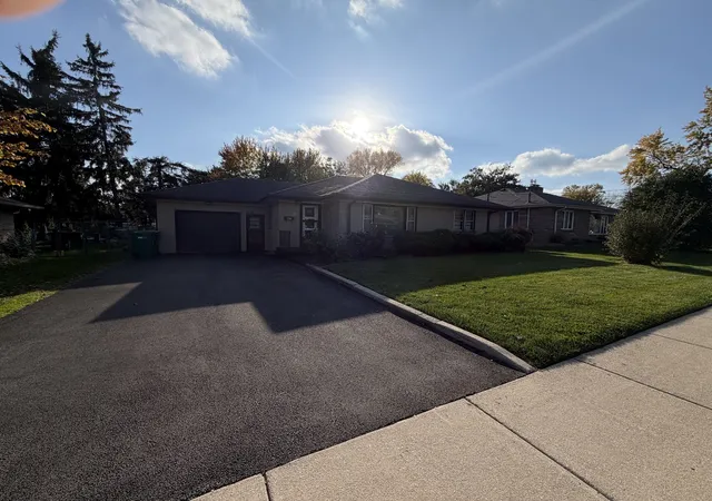 Photo 1 of Single family home for sale at 557 E 2nd Street, Lockport, IL 60441 | MLS# 12797484 | Listing updated on 2026-10-29