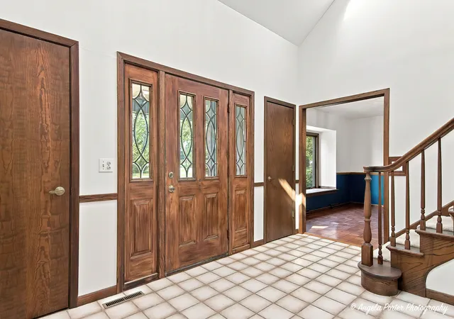 Photo 3 of Single family home for sale at 33481 N Christa Dr, Ingleside, IL 60041 | MLS# 12797487 | Listing updated on 2026-10-29