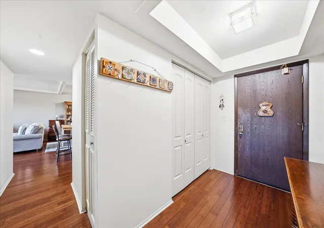 Photo 2 of Condo for sale at 13200 W Heiden Cir #2405, Lake Bluff, IL 60044 | MLS# 12797489 | Listing updated on 2026-10-29