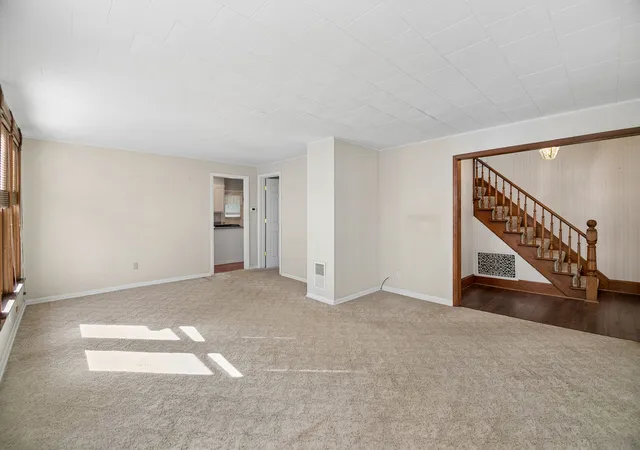 Photo 3 of Single family home for sale at 260 W 3rd Avenue, Clifton, IL 60927 | MLS# 12797499 | Listing updated on 2026-10-30