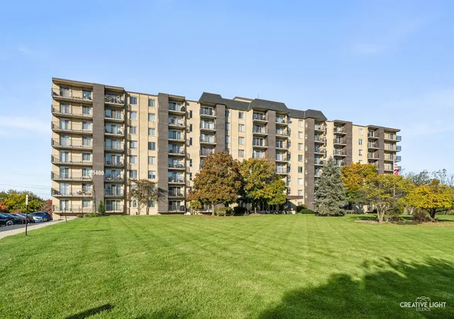 Condo for sale at 5400 Walnut Pl #311, Downers Grove, IL 60515 | MLS# 12797573