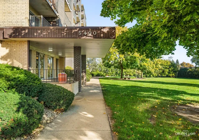 Photo 1 of Condo for sale at 5400 Walnut Pl #311, Downers Grove, IL 60515 | MLS# 12797573 | Listing updated on 2026-10-30