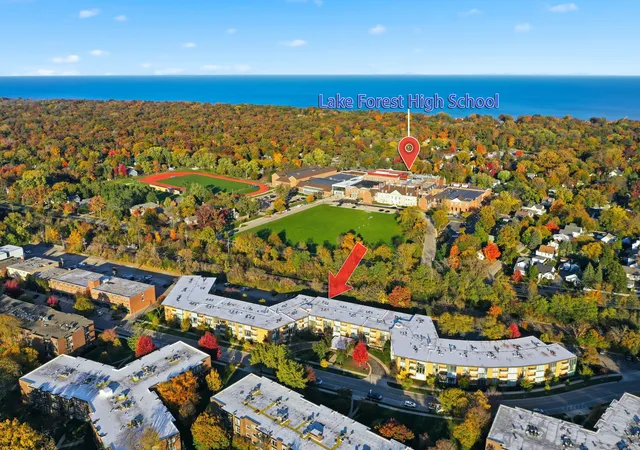 Listing Photo 2 - Condo for sale in building located at 1301 N Western Ave, Forest Lake, IL 60045 - Unit #221