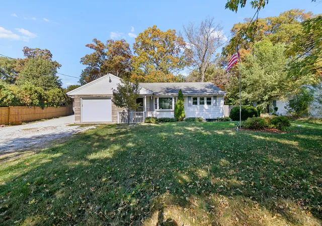 Photo 1 of Single family home for sale at 2046 E 2200 North Rd, Watseka, IL 60970 | MLS# 12797684 | Listing updated on 2026-10-30