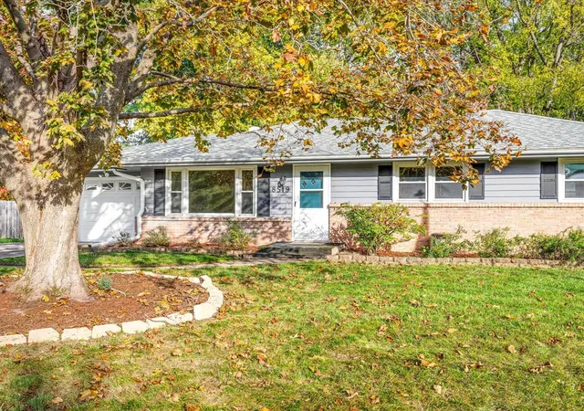 Photo 2 of Single family home for sale at 8519 Bobolink Dr, Machesney Park, IL 61115 | MLS# 12797699 | Listing updated on 2026-10-30