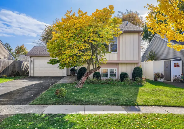 Single family home for sale at 30w019 Wembly Dr, Warrenville, IL 60555 | MLS# 12797707