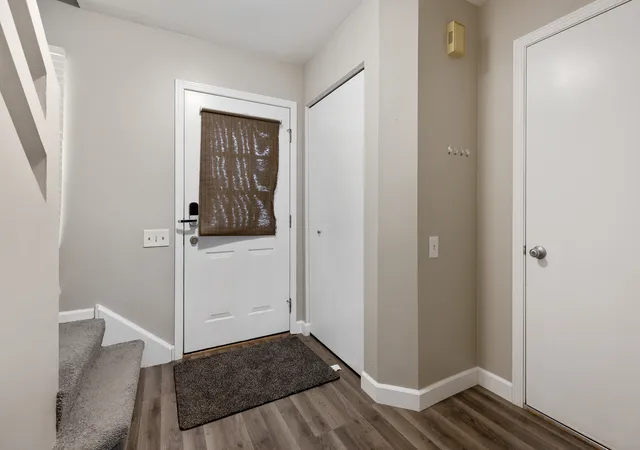 Photo 2 of Townhouse for sale at 215 Half Moon Cir, Aurora, IL 60504 | MLS# 12797721 | Listing updated on 2026-10-30