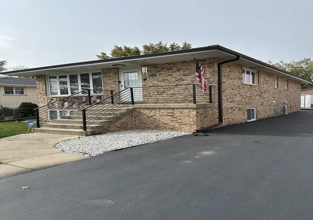 Single family home for sale at 8532 S 78th Avenue, Bridgeview, IL 60455 | MLS# 12797723
