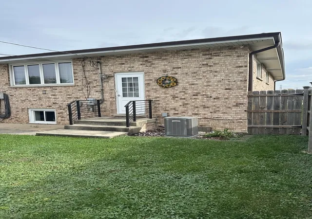 Photo 3 of Single family home for sale at 8532 S 78th Avenue, Bridgeview, IL 60455 | MLS# 12797723 | Listing updated on 2026-10-30