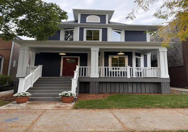 Single family home for sale at 4419 N Spaulding Ave, Chicago, IL 60625 | MLS# 12797738 | Listing updated on 2026-10-30
