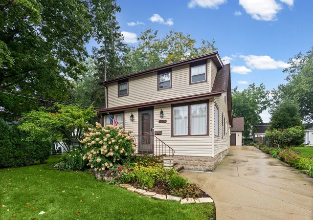 Single family home for sale at 1026 Spafford St, Antioch, IL 60002 | MLS# 12797745