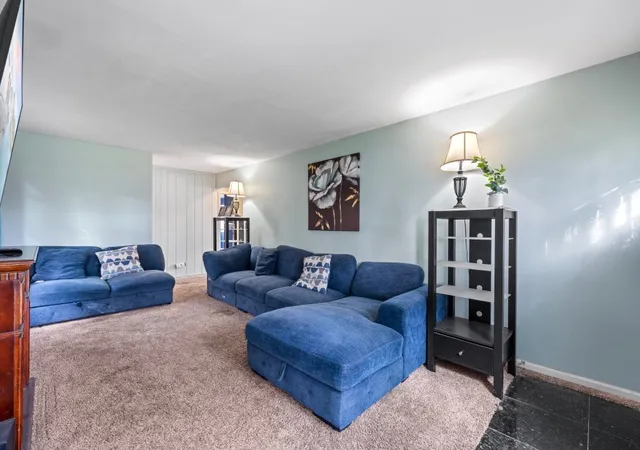 Photo 4 of Single family home for sale at 830 East Ave, La Grange, IL 60525 | MLS# 12797769 | Listing updated on 2026-10-30