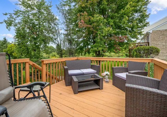 Photo 4 of Townhouse for sale at 18021 Breckenridge Blvd, Orland Park, IL 60467 | MLS# 12797885 | Listing updated on 2026-10-30