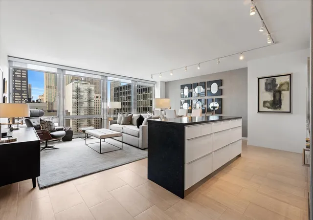 Photo 4 of Condo for sale at 880 N Lake Shore Dr #22F, Chicago, IL 60611 | MLS# 12797994 | Listing updated on 2026-10-30