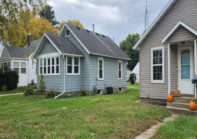Photo 1 of Single family home for sale at 510 12th Avenue, Rock Falls, IL 61071 | MLS# 12798002 | Listing updated on 2026-10-30